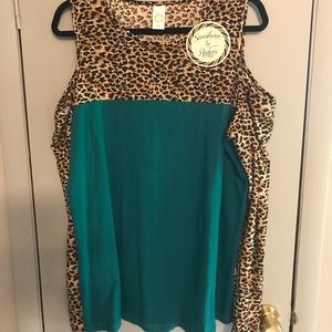Long sleeve Turquoise and cheetah never worn